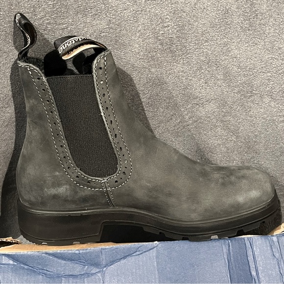 Blundstone Women’s High Top Boots Rustic Black Size 6.5 US - Picture 6 of 17